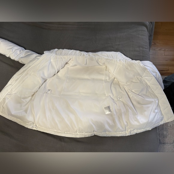lululemon Wunder Puff Jacket sz 4 White - Like New Condition! - Picture 3 of 11